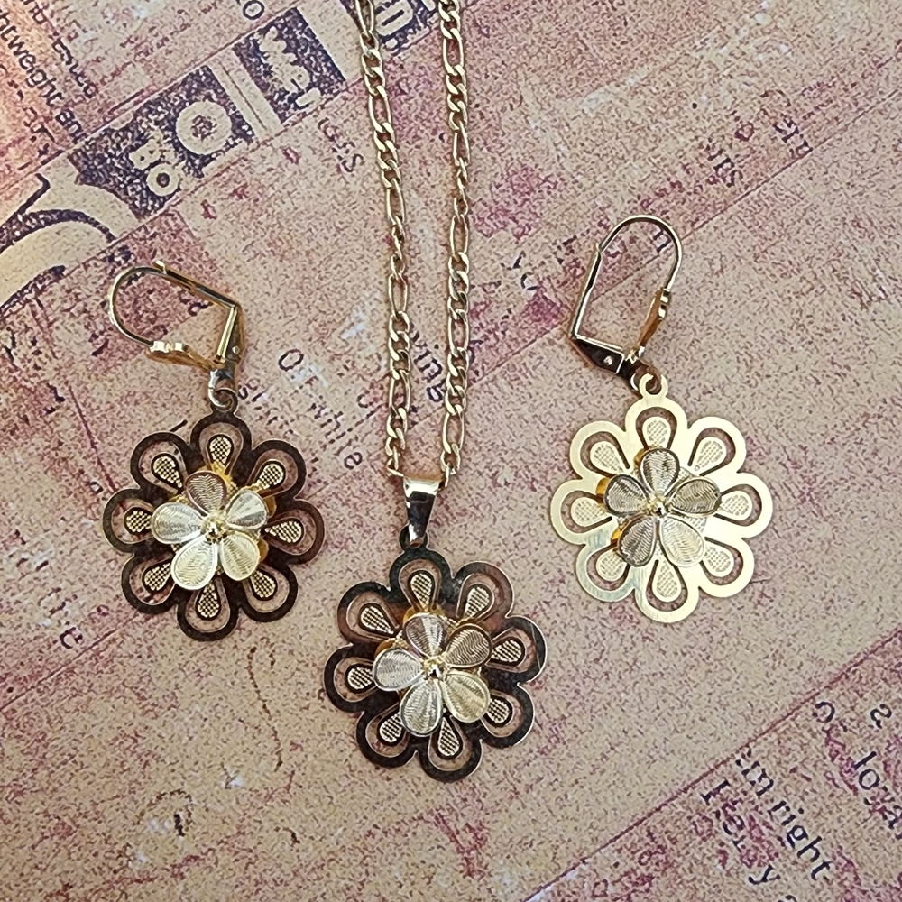 Gold filled necklace set